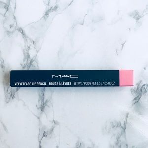 MAC Velvetease Lip Pencil in Shade TEASE ME